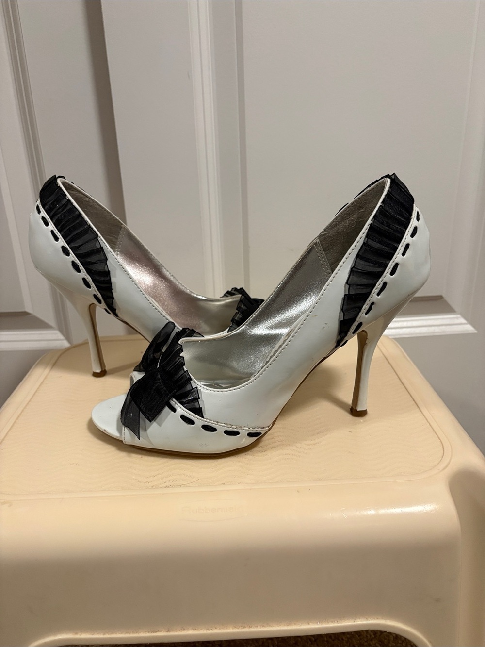 Women's Open-Toe High Heels in White and Black
